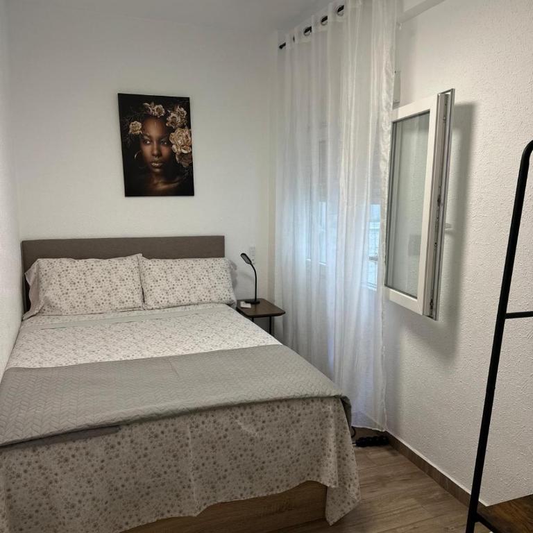 Happy Hideaway - Three-Bedroom Apartment - 25