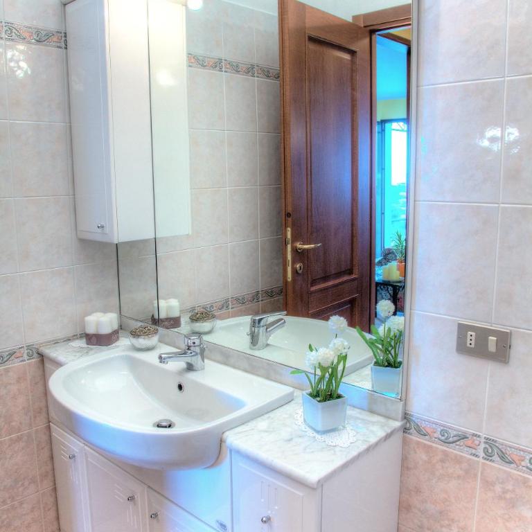Casa Ilaria - Appartamento con Vista Mare - 15