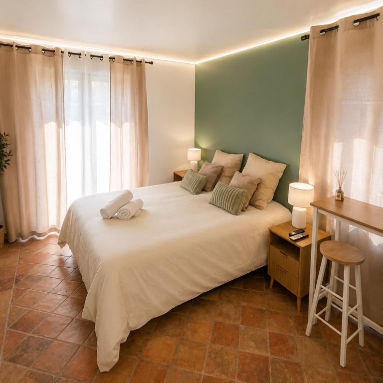 Le clos de Vence - Studio - Vue sur Piscine - 10