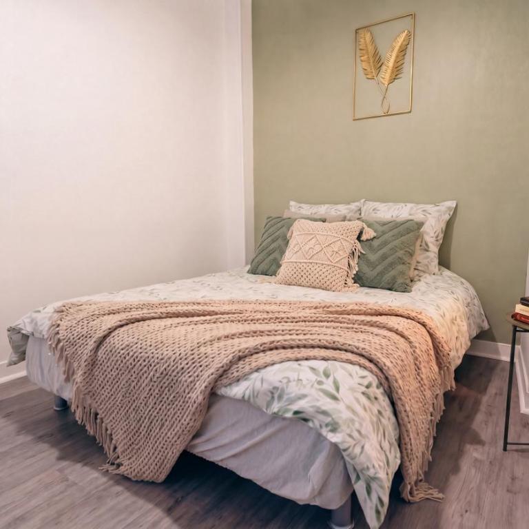 Verdant Oasis - proche du centre - Wifi gratuit - parking à proximité - Appartamento con 1 Camera da Letto - 20