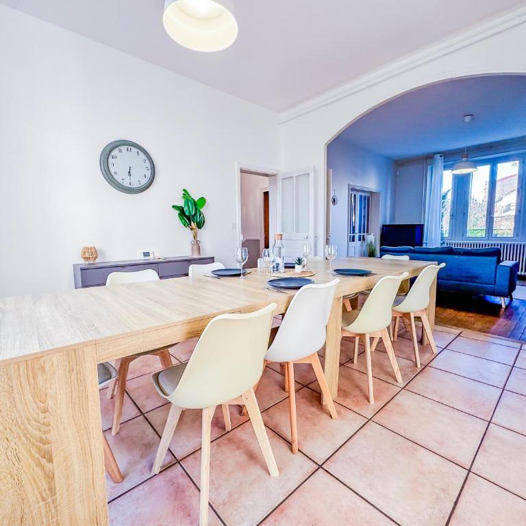 2 maisons pouvant accueillir 22 personnes - Maison de Vacances - 16