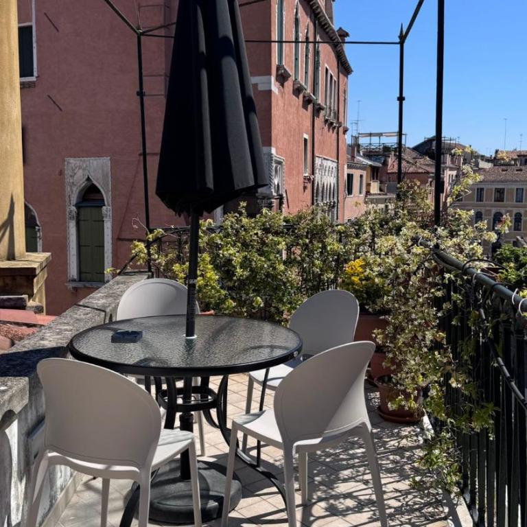 Residenza de l'Osmarin Suites - Suite King con Balcone - 38