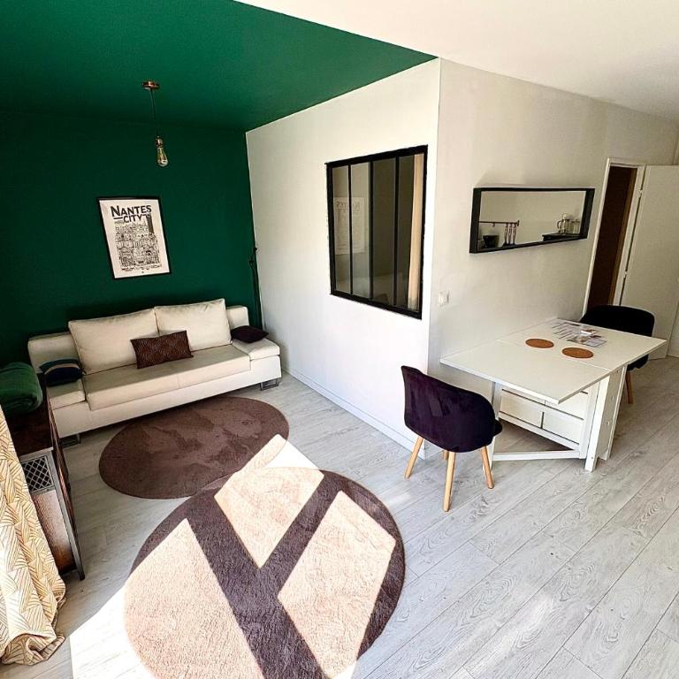 Beautiful 54 m apartment with parking in Nantes - Apartment - 2