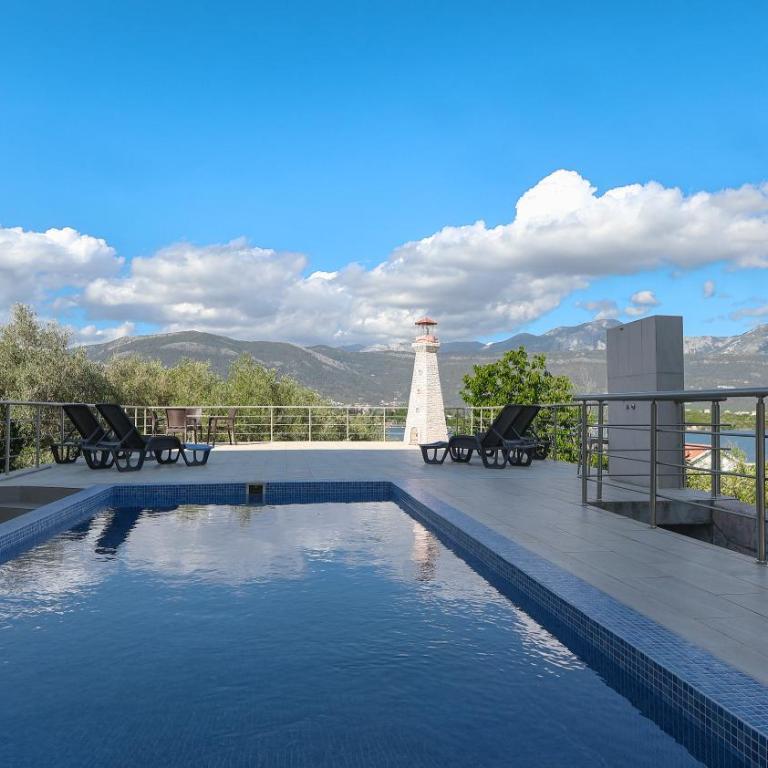 Lighthouse Residence Tivat - Obala Đuraševića - Apartman sa 2 Spavaće Sobe, Balkonom i Pogledom na More - 3