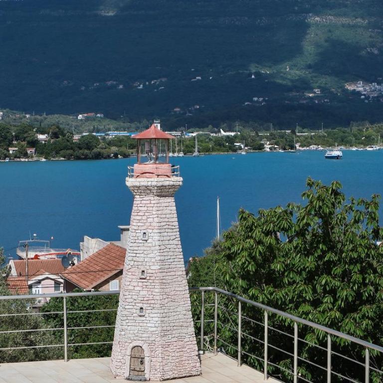 Lighthouse Residence Tivat - Obala Đuraševića - Apartman sa 2 Spavaće Sobe, Balkonom i Pogledom na More - 13