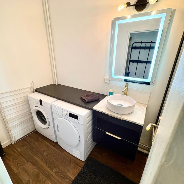Beautiful 54 m apartment with parking in Nantes - Apartment - 13