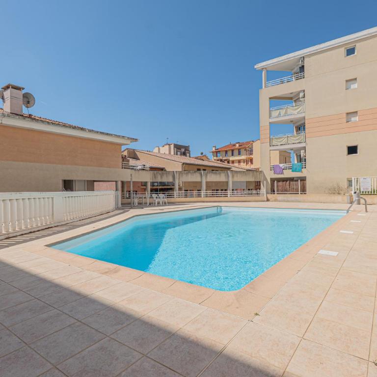 Lovely Seaside Golfe Juan - Marina - Pool - Garage - Appartement 1 Chambre avec Balcon et Vue sur Mer - 3