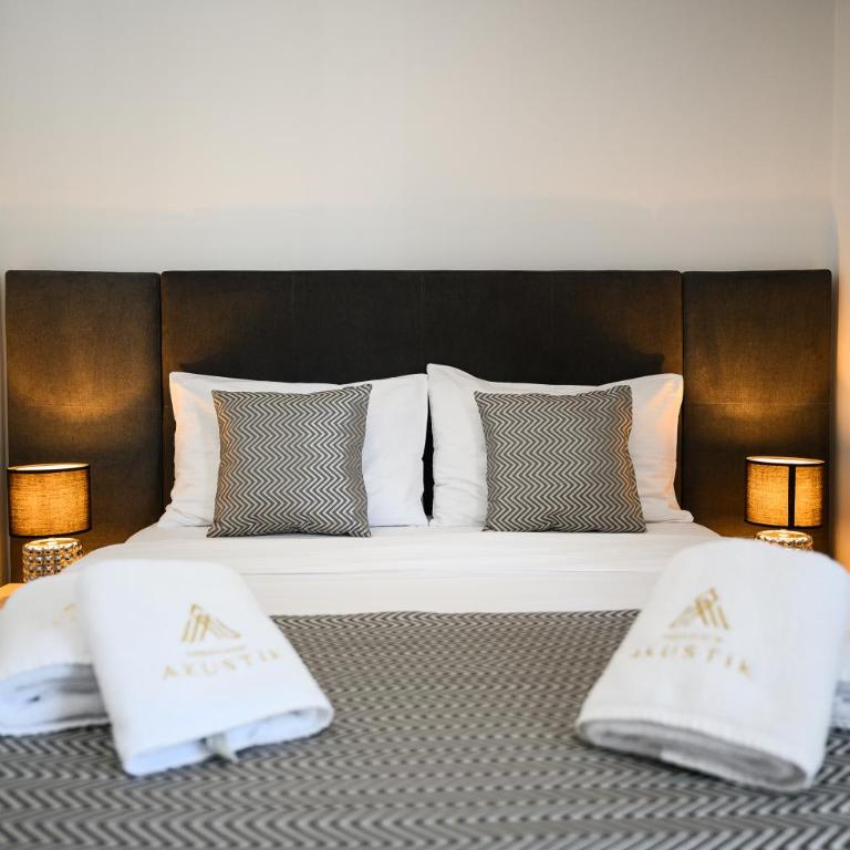 One Luxury Suites AKUSTIK - 3 minuta peške do Jezera - Superior Dvokrevetna Soba sa Bračnim Krevetom - 2
