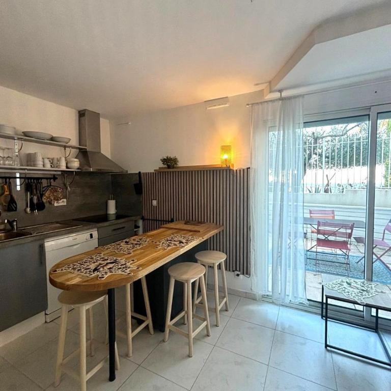 Charmant T2 jardin face à la mer Vallauris - Appartamento con 1 Camera da Letto - 10