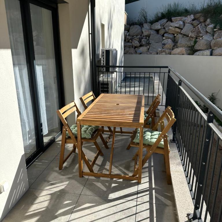 Suarina - One-Bedroom Apartment - 9