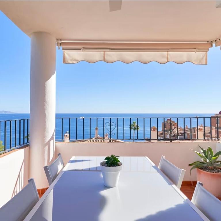 Vista Marina del Este - Two-Bedroom Apartment - 3