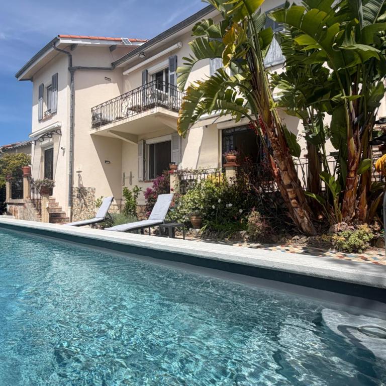 Grand Appt 6P climatisé dans villa avec piscine - 8 kms de Cannes - Appartement 2 Chambres - 17