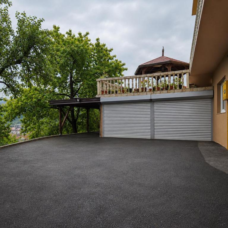 Urban Studio Sarajevo Free Parking & Modern Design - One-Bedroom Apartment - 12