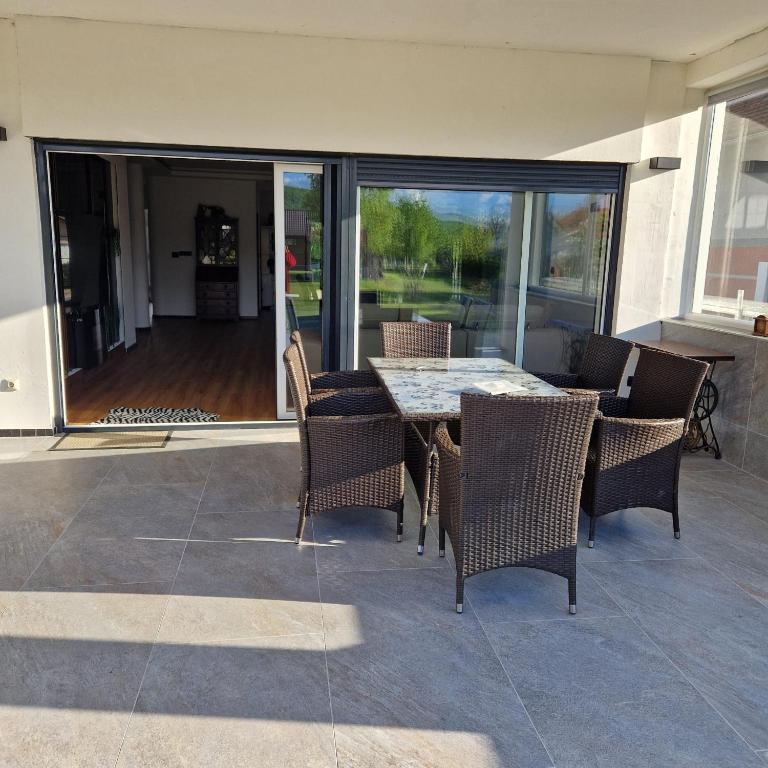 Villa Breza - Three-Bedroom Villa - 24