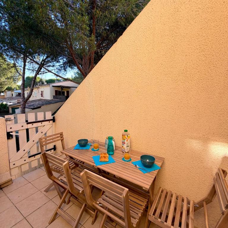 Appart 2 à 4 personnes Clim Wifi Terrasse Parking Mer - Appartamento Monolocale con 1 Letto Matrimoniale - 1