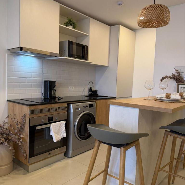 Bello apartamento en edificio Vivo Costanera Frente a la playa! Con Parking - One-Bedroom Apartment - 12