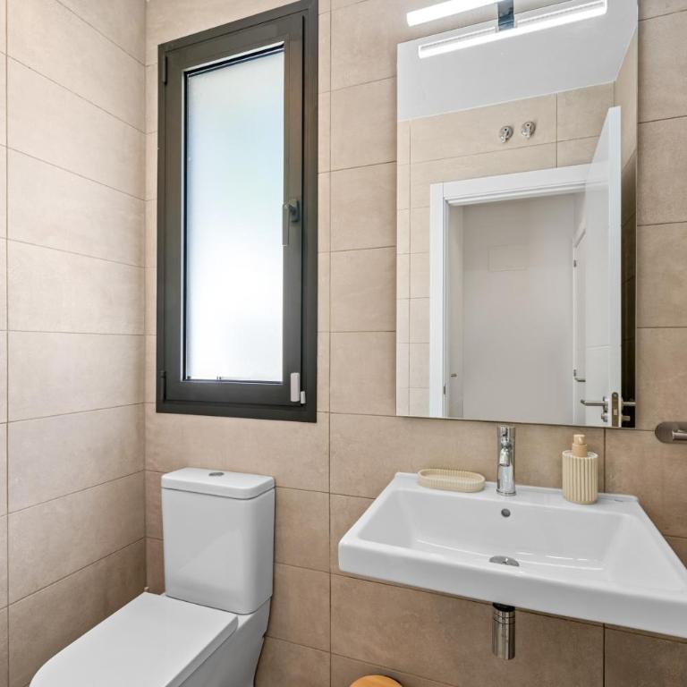 7 - Maison lumineuse avec petite piscine privee - Casa Vacacional de 3 dormitorios - 32