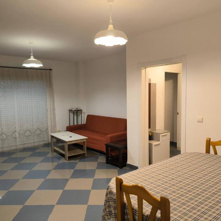 Alojamiento a dos minutos de la feria - Apartamento de 4 habitaciones - 4