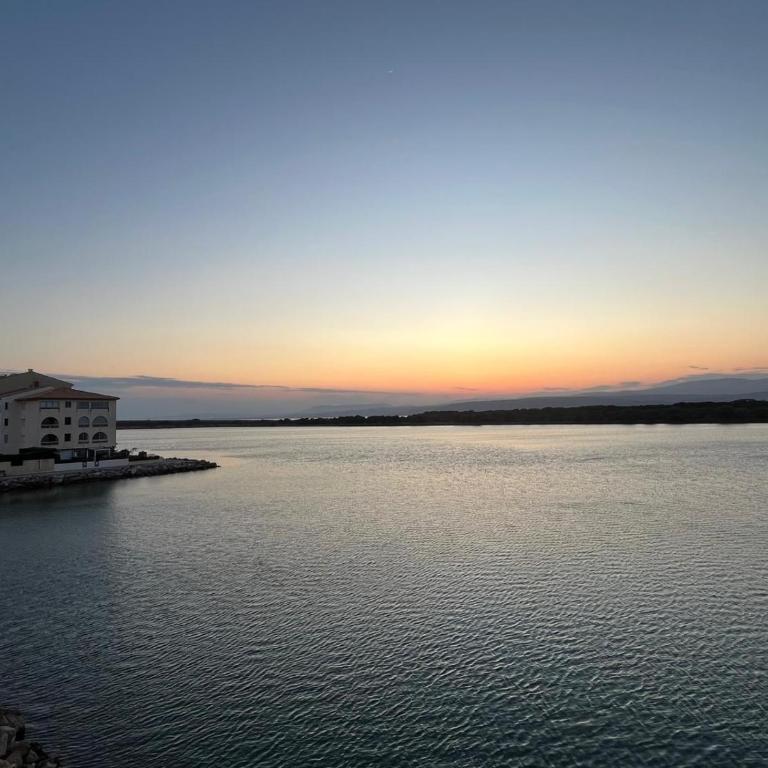 Appart vue chenal - Appartement 1 Chambre - 9
