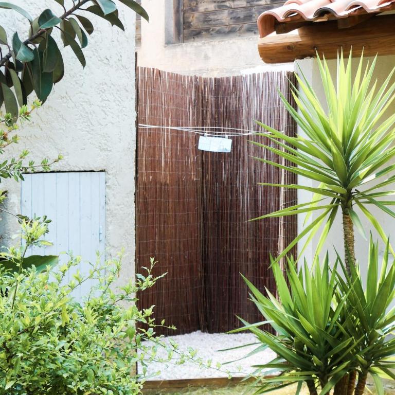 Charmant studio et jardin provencal à Saint-Cyr-sur-mer - Appartement 1 Chambre - 20