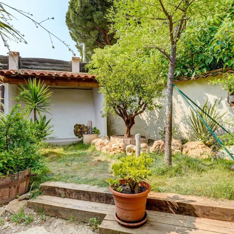 Charmant studio et jardin provencal à Saint-Cyr-sur-mer - Appartement 1 Chambre - 30