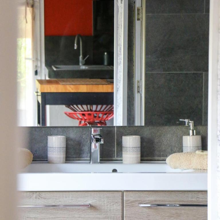Charmant studio et jardin provencal à Saint-Cyr-sur-mer - Appartement 1 Chambre - 44