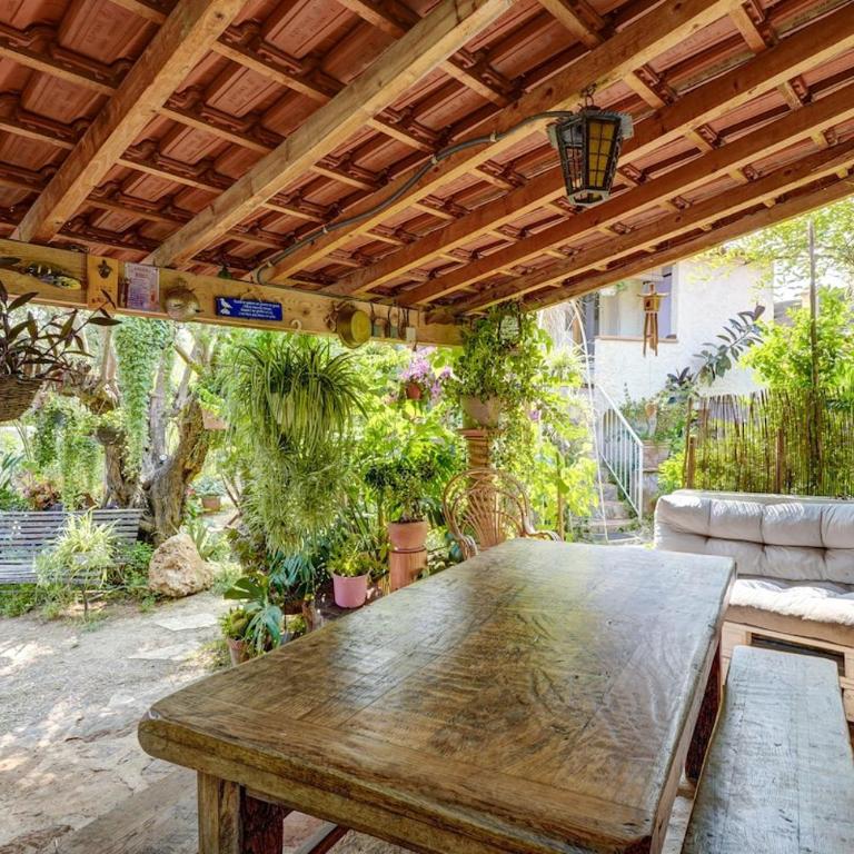 Charmant studio et jardin provencal à Saint-Cyr-sur-mer - Appartement 1 Chambre - 27