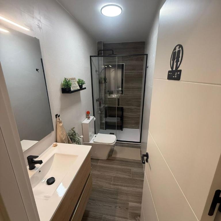 Cozy Guest Room in Modern Madrid Apartment - Single Room - 15