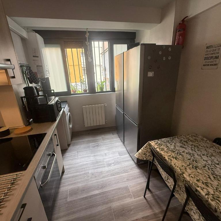 Cozy Guest Room in Modern Madrid Apartment - Single Room - 17