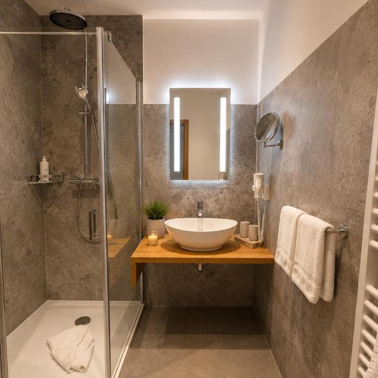 MÜHLBACHER - inklusive kostenfreiem Eintritt in die Alpentherme - Doppelzimmer mit Balkon - 15