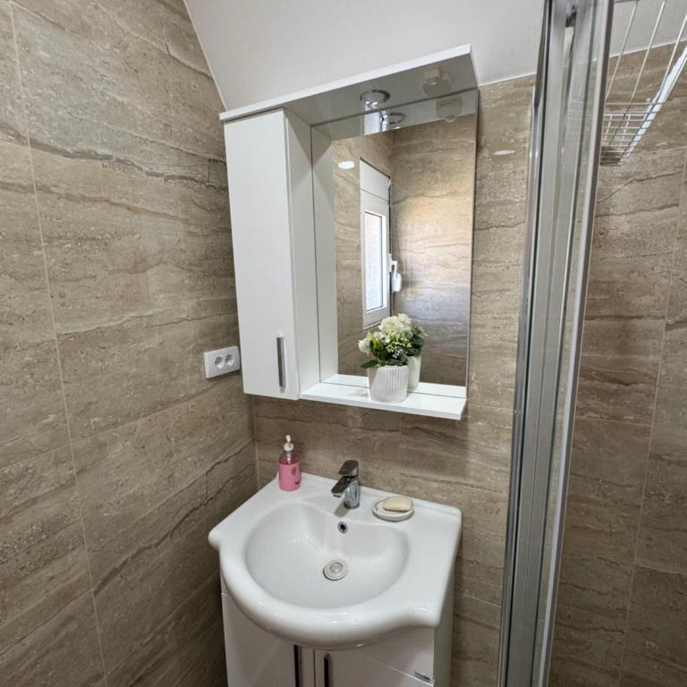 Etno Villa Popovic - Two-Bedroom Villa - 32