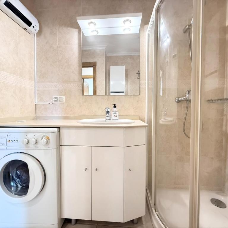 Mediterraneo Real Beach and Pool Cozy Apartment - Apartamento de 1 dormitorio - 18