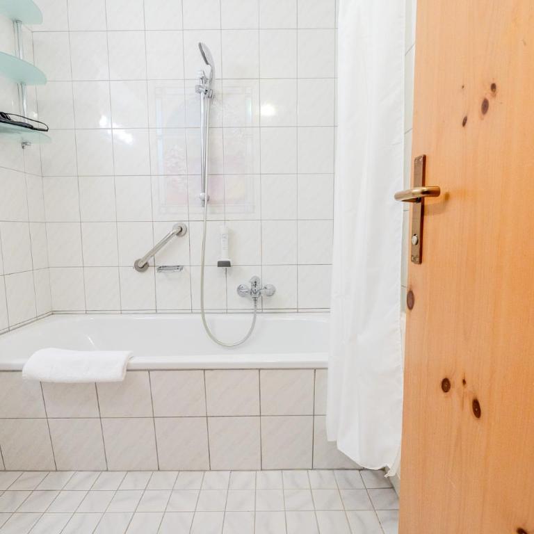 contactless Self-Check-IN - Zell am See Apartments - Appartement - 1