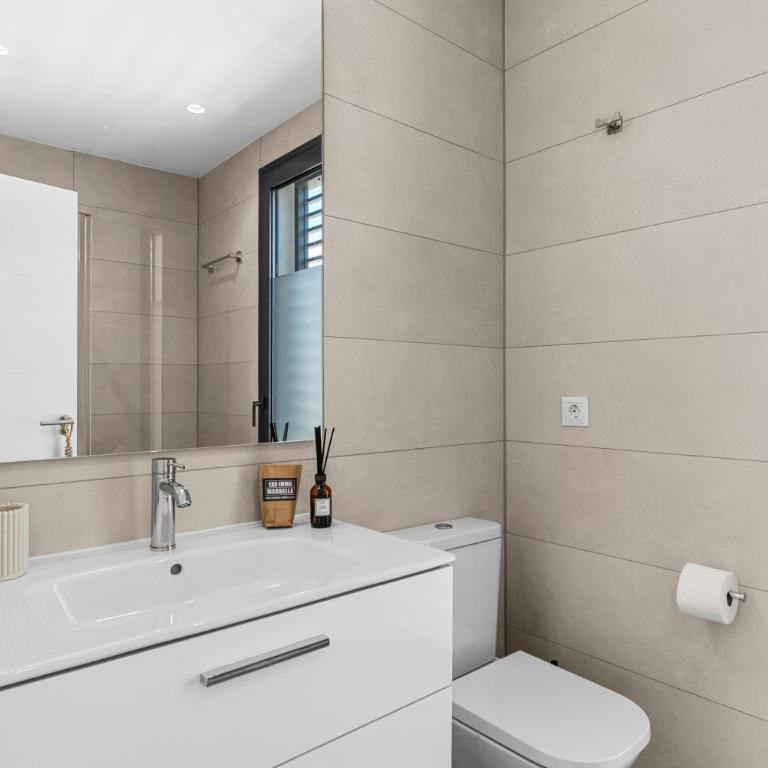 29 - Maison avec petite piscine privee - Casa Unifamiliar de 3 dormitorios - 35