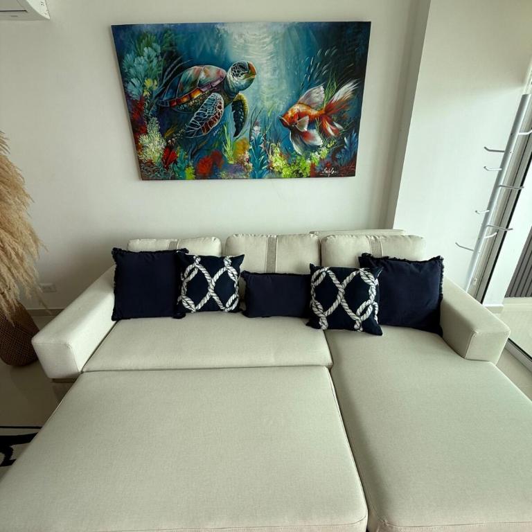 Apartamento exclusivo frente al mar salida directa - Three-Bedroom Apartment - 1