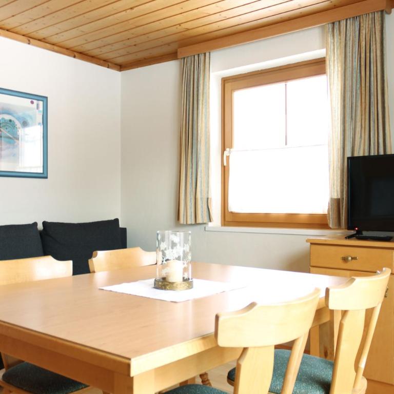 Ferienhaus Alpenland - Apartamento de 2 dormitorios con balcón - 3