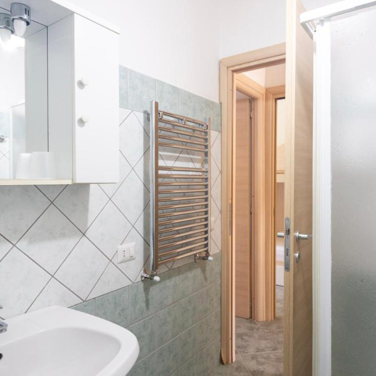 Trilocale - Via Pisa - Two-Bedroom Apartment - 14