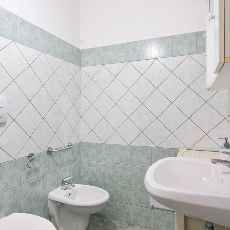 Trilocale - Via Pisa - Two-Bedroom Apartment - 15