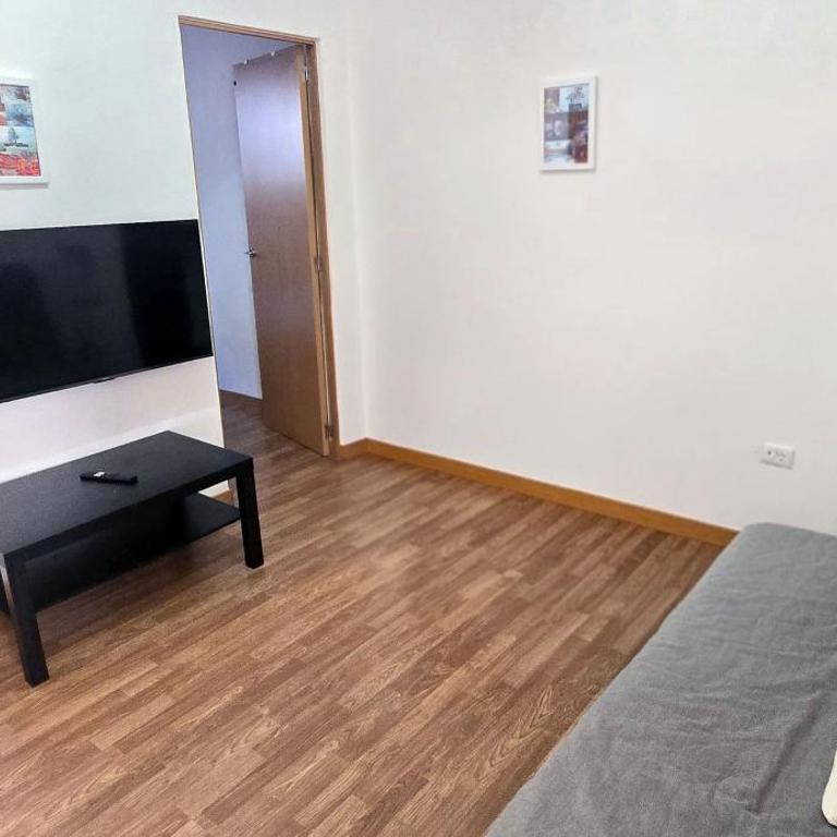 2 Schlafzimmer - ruhige Lage - Pool - Parkplatz - Apartamento - 21