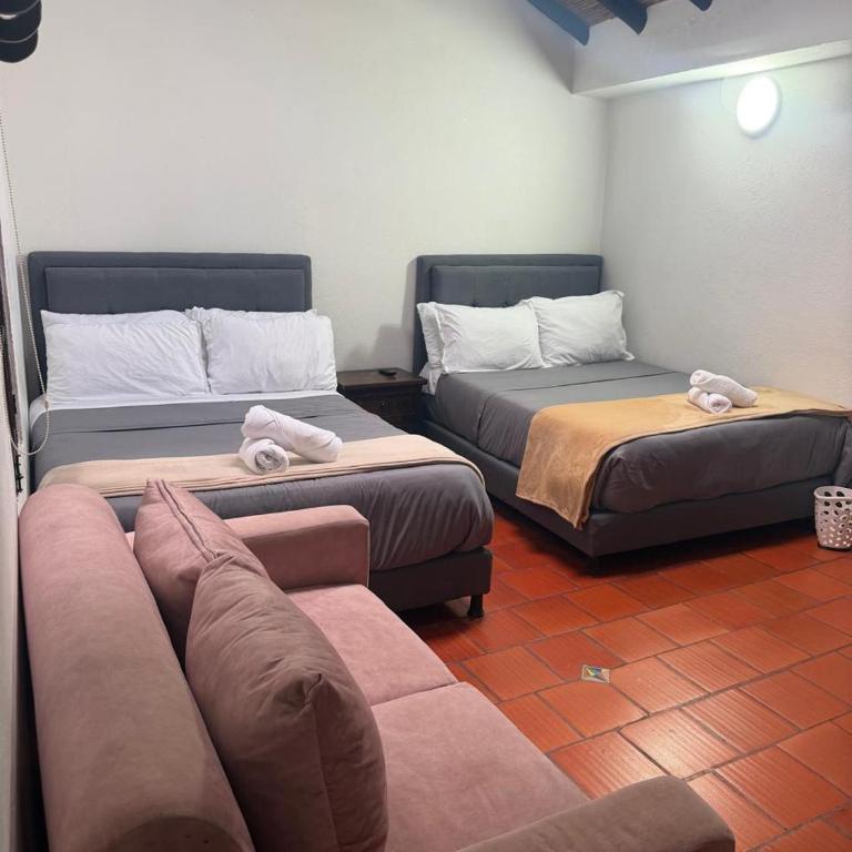 Casa Naturhola 2 - Habitación Cuádruple Confort - 2