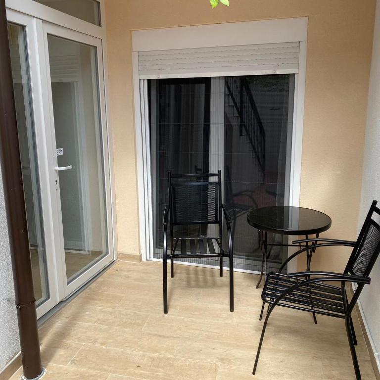 Melrose - One-Bedroom Apartment - 5