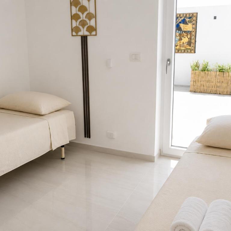 Villino Due Palme Private Patio House with Whirlpool Bathtub & LED Ambience in Salento 6 7 Guests - Two-Bedroom House - 14