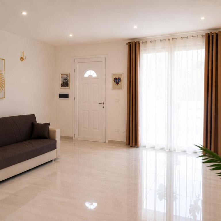 Villino Due Palme Private Patio House with Whirlpool Bathtub & LED Ambience in Salento 6 7 Guests - Two-Bedroom House - 10