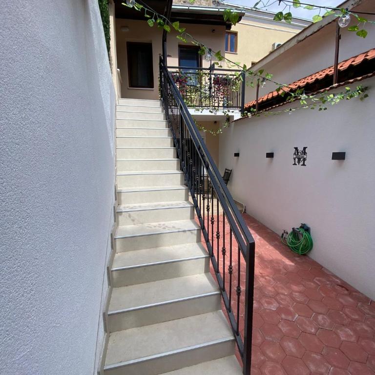 Melrose - One-Bedroom Apartment - 19