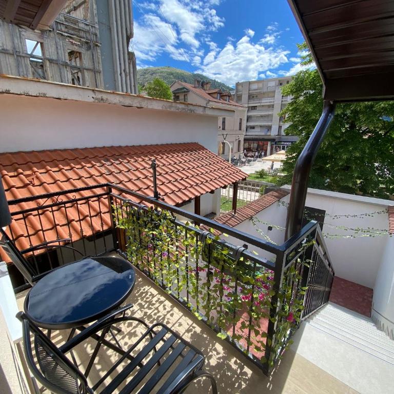 Melrose - One-Bedroom Apartment - 17