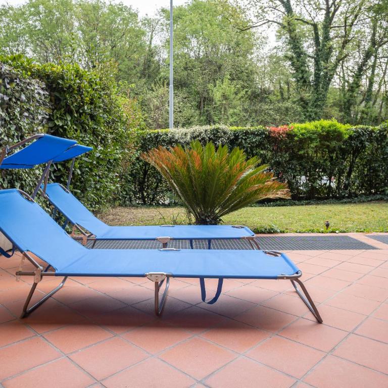 Desenzano apartment with garden, garage and pool - One-Bedroom Apartment - 11