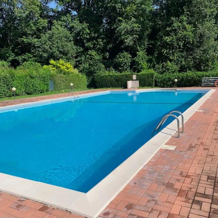 Desenzano apartment with garden, garage and pool - One-Bedroom Apartment - 14