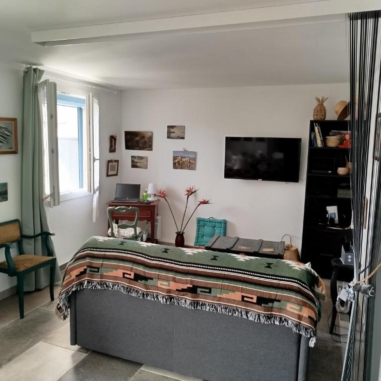 T2 350m mer rez de jardin terrasse parking privé - Apartment mit 1 Schlafzimmer - 6