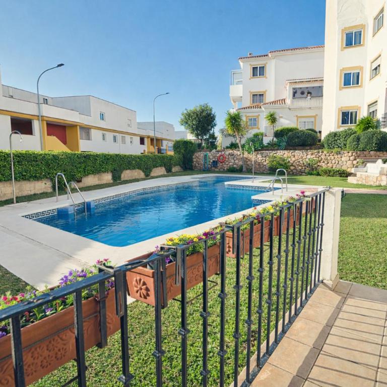 Terrace and pool Bright apartment - Apartamento de 3 dormitorios con balcón - 2