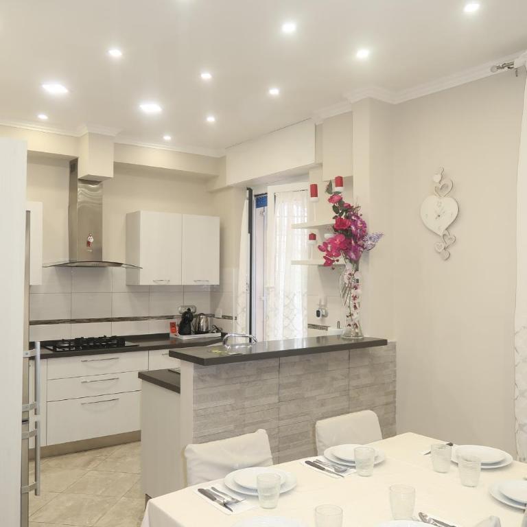 Empire home - Appartamento con 3 Camere da Letto - 1